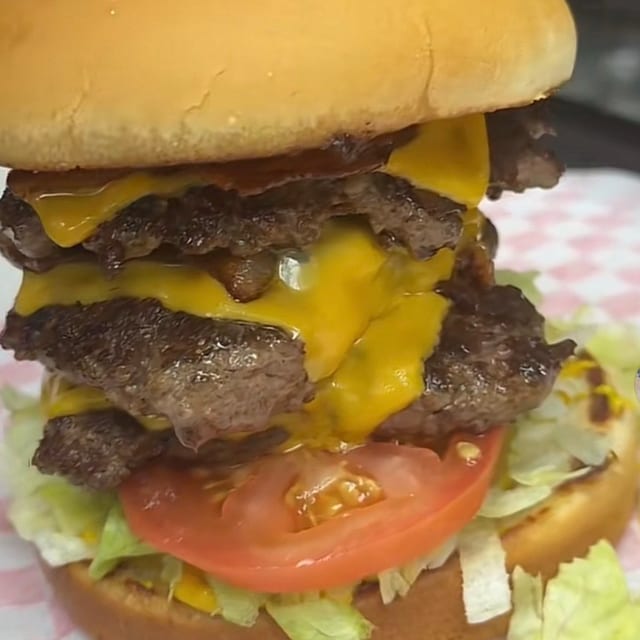 Triple Cheese Burger.