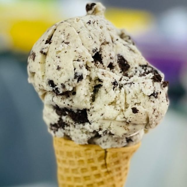 Single Dip Ice Cream.